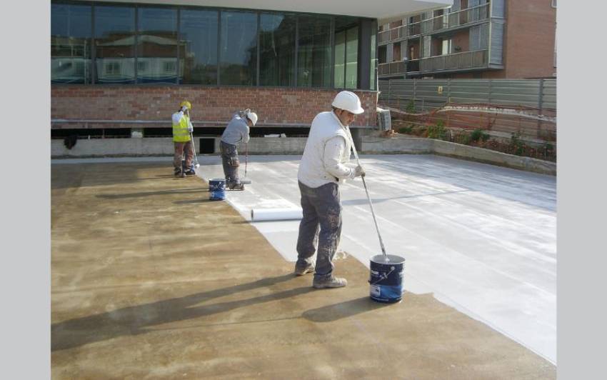 Bí Quyết Chống Thấm Mái Nhà Triệt Để Và Hiệu Quả