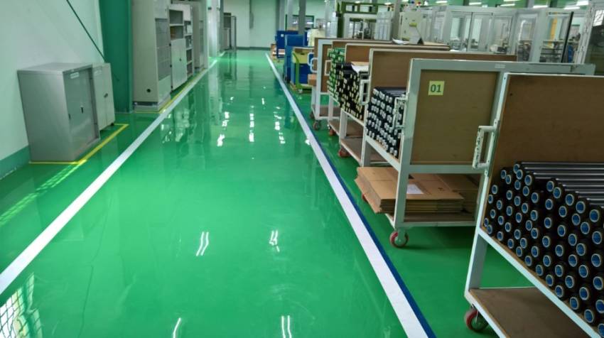 Dịch vụ thi công sơn Epoxy tự san phẳng Quận 7 uy tín Dịch vụ thi công sơn Epoxy tự san phẳng Quận 7 uy tín