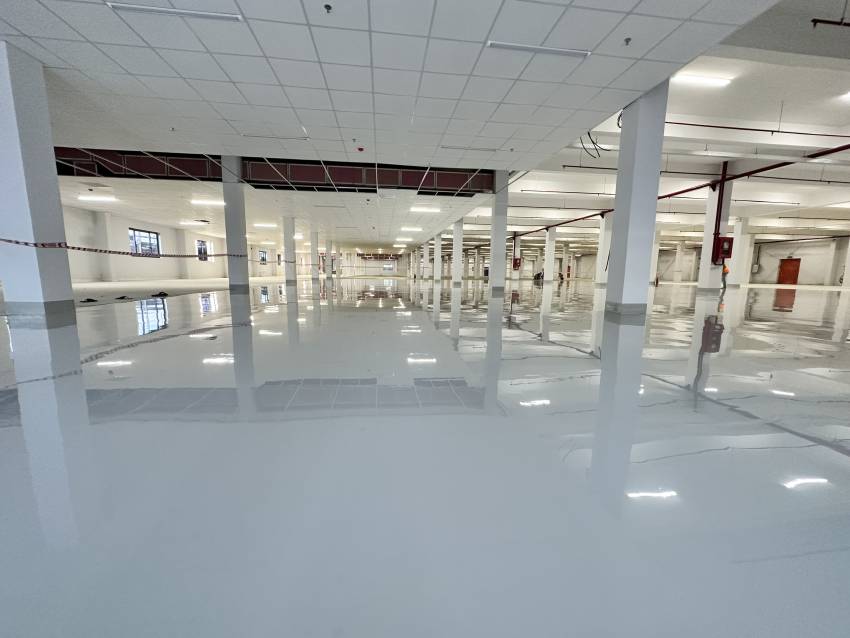 Dịch vụ thi công sơn Epoxy tự san phẳng tại Long An Dịch vụ thi công sơn Epoxy tự san phẳng tại Long An