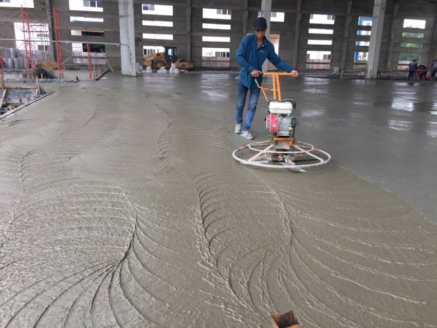 So sánh chi phí giữa xoa hardener và sơn epoxy - Lựa chọn nào tối ưu So sánh chi phí giữa xoa hardener và sơn epoxy - Lựa chọn nào tối ưu