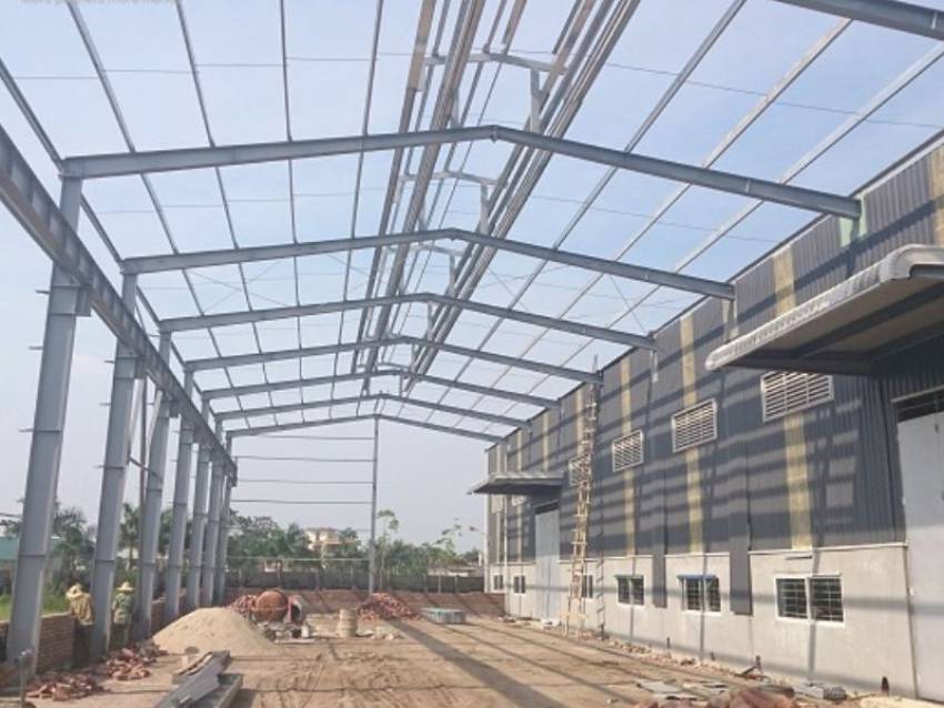 Sửa chữa nhà xưởng tại Long An: 4 dấu hiệu để bắt đầu sửa chữa