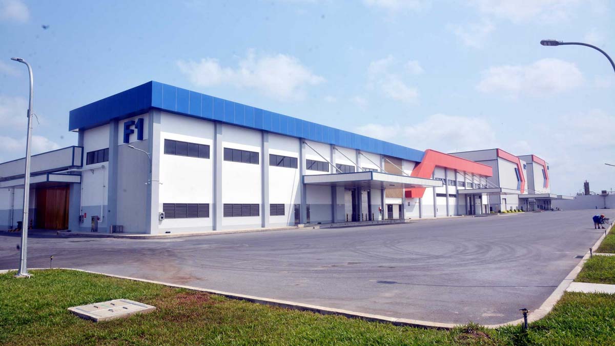 Thi công sơn sàn Sika Ucrete nhà máy Masan Hậu Giang Thi công sơn sàn Sika Ucrete nhà máy Masan Hậu Giang